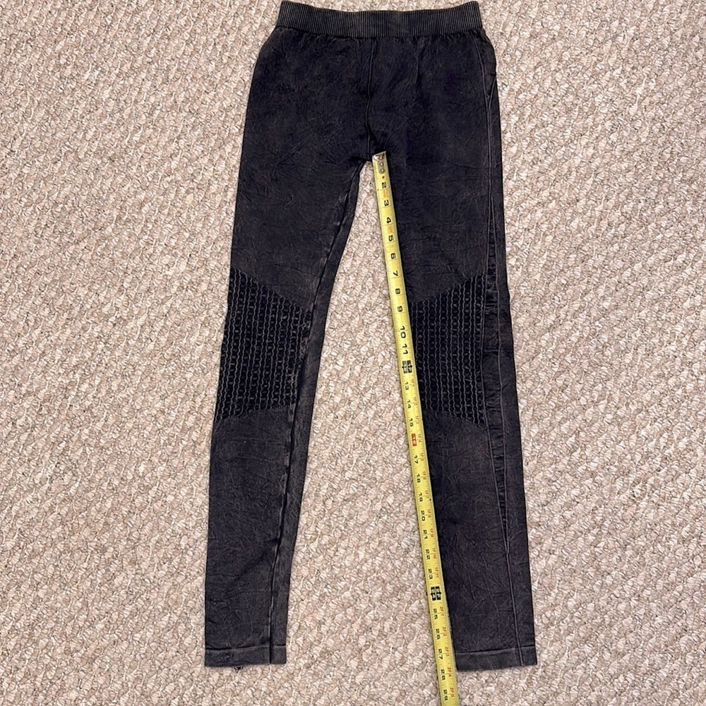 Xs Nikibiki leggings